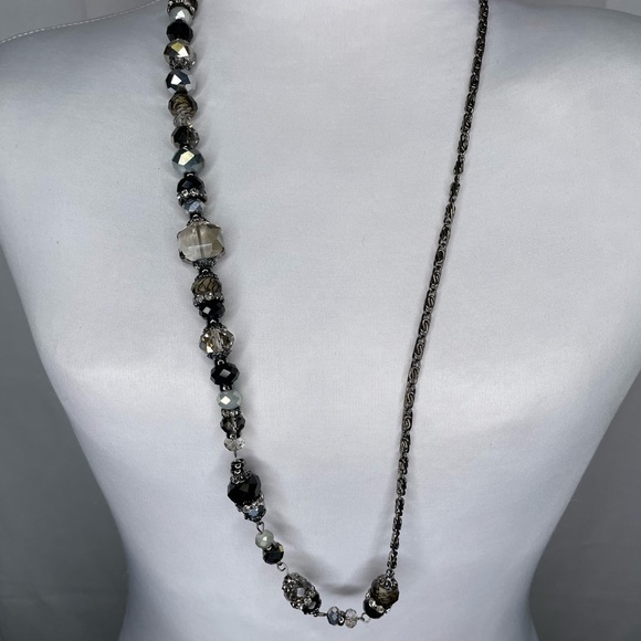 NWOT Asymmetrical Faux Crystal & Metal Necklace | 17”